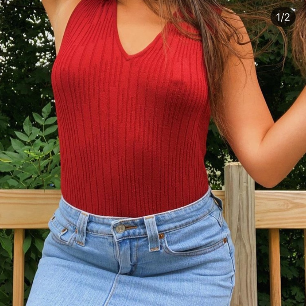 Limited ribbed top